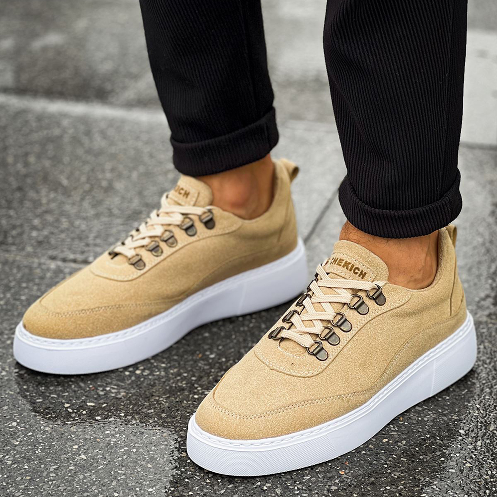 LACE-UP SNEAKER IN BEIGE SUEDE